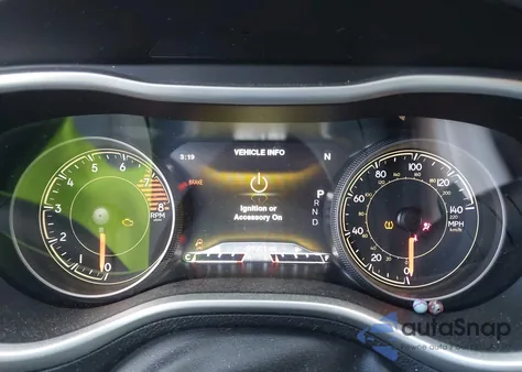 2018 Jeep Cherokee Trailhawk 4X4 z USA, uszkodzony, nr VIN 1C4PJMBX6JD512658